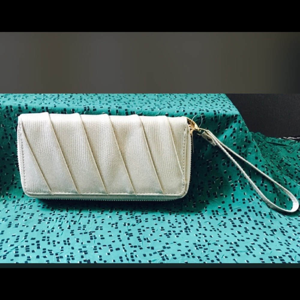 Silver Clutch